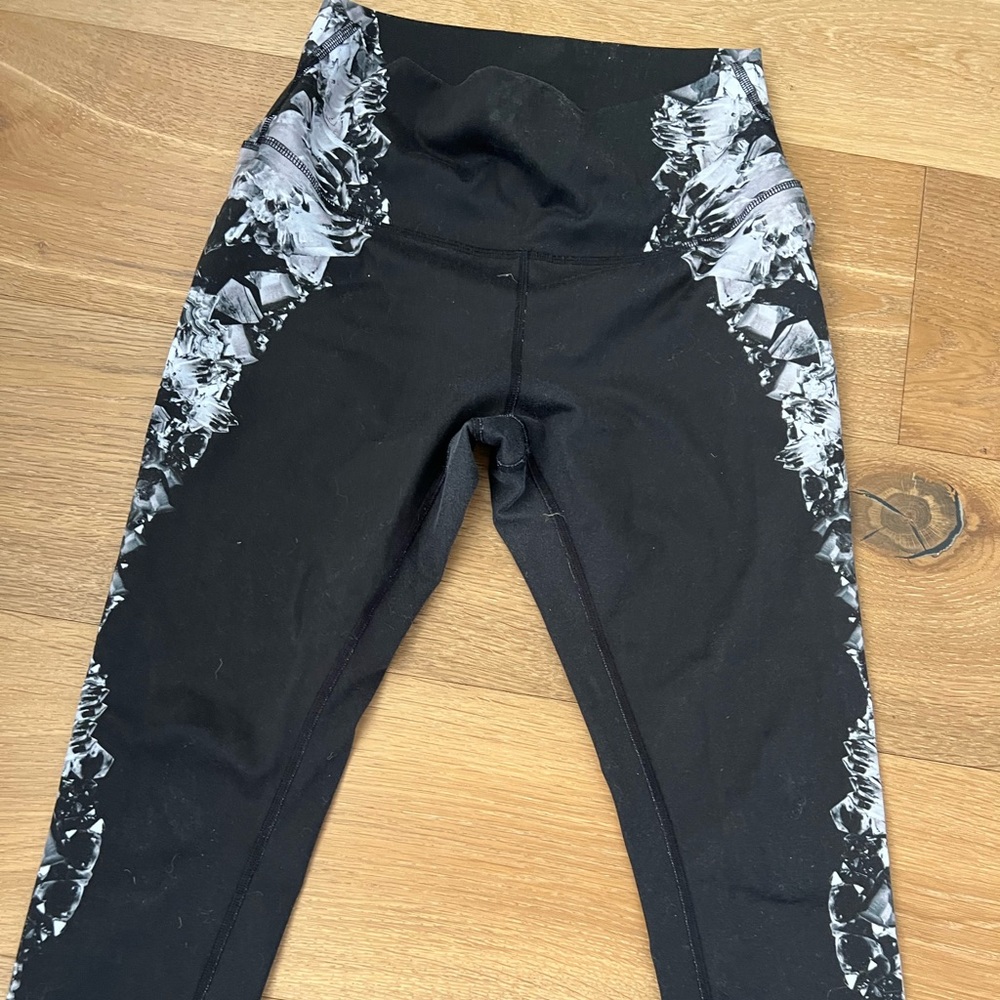 Alo leggings size medium